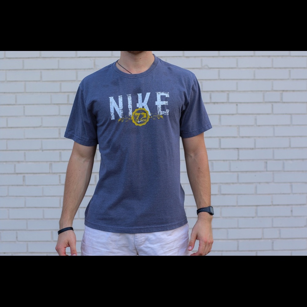 Nike T Shirt